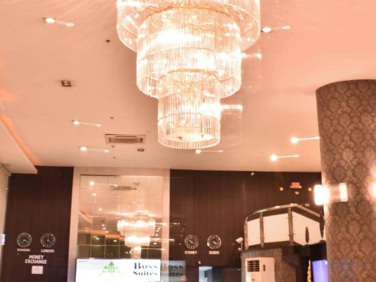 Фото Boss Suites Nana Hotel