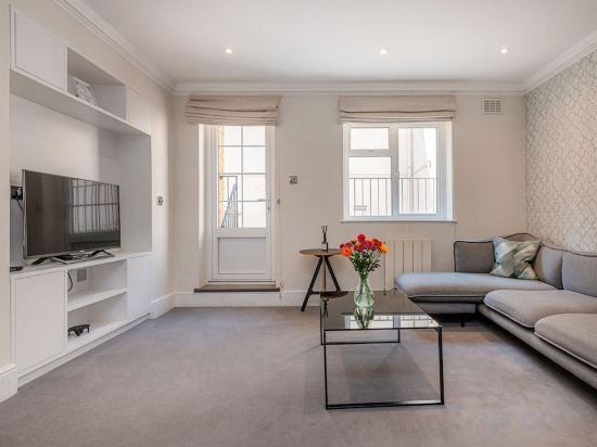 Фото Queensgate Court