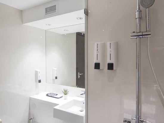 Фото Travelodge Sukhumvit 11