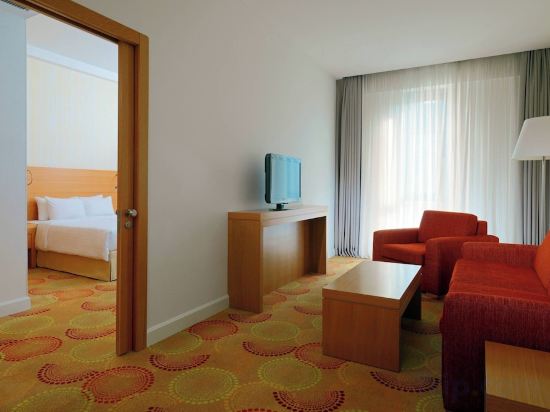 Фото Courtyard by Marriott Budapest City Center