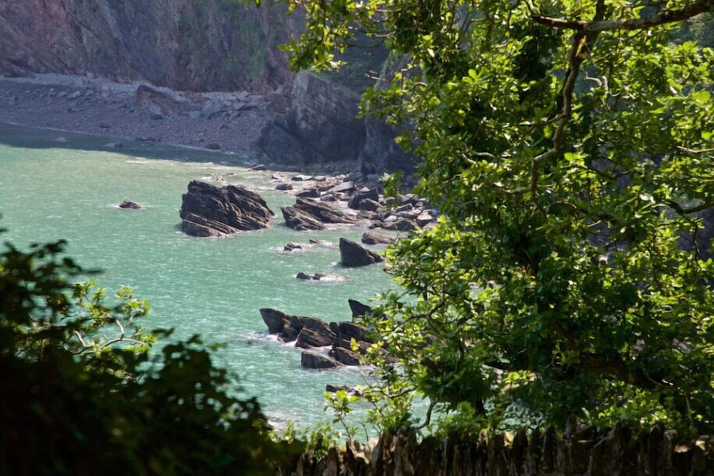 Фото The Valley of Rocks Hotel