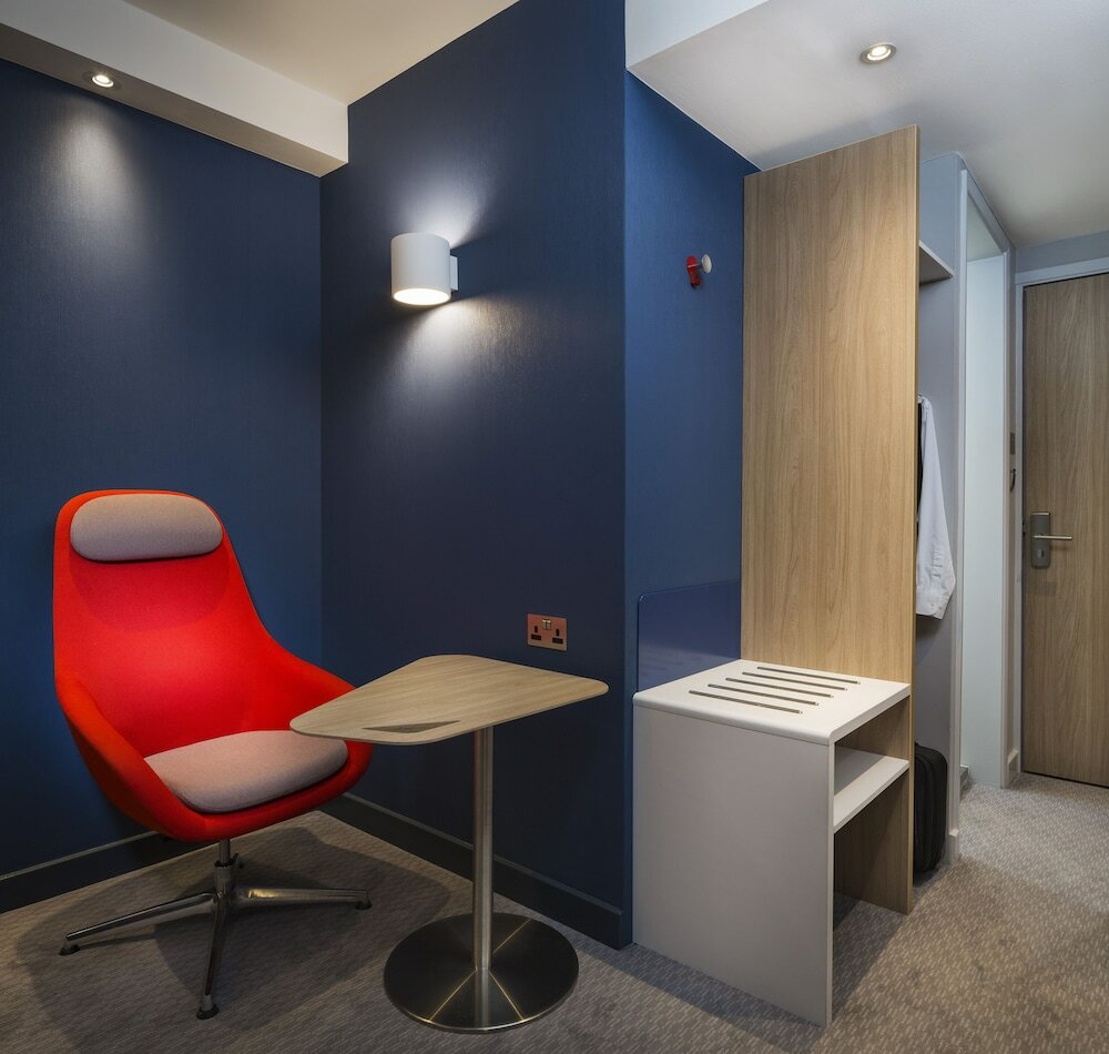 Фото Holiday Inn Express St. Albans - M25, Jct. 22, an Ihg Hotel