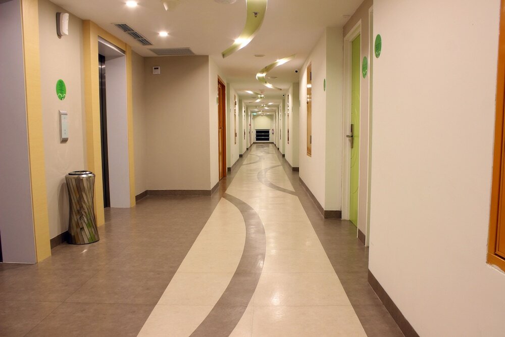 Фото Zest Hotel Harbour Bay