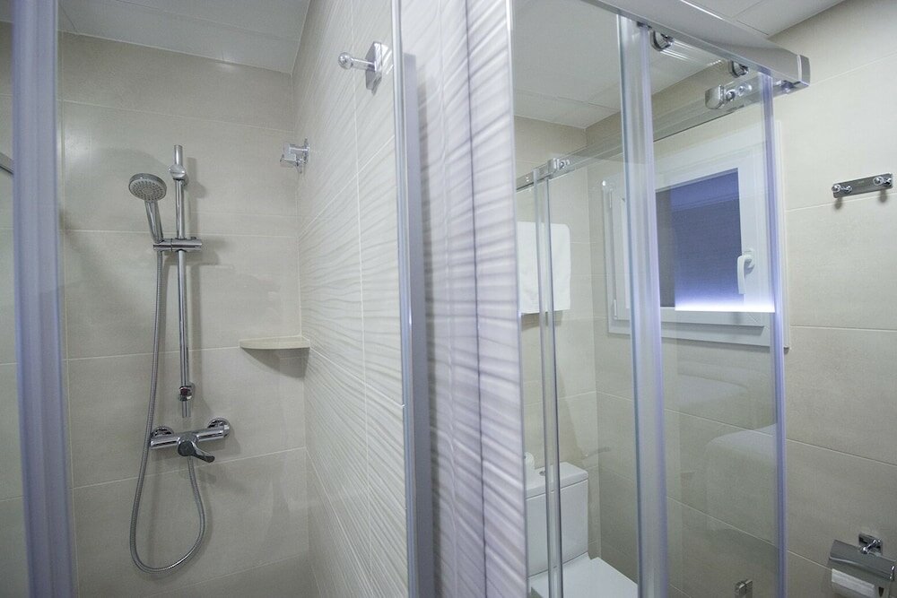 Фото Hostal Pensimar