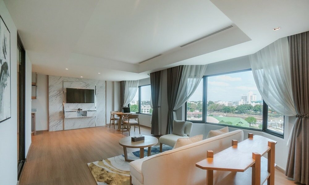 Фото The Grand Riverside Hotel Phitsanulok