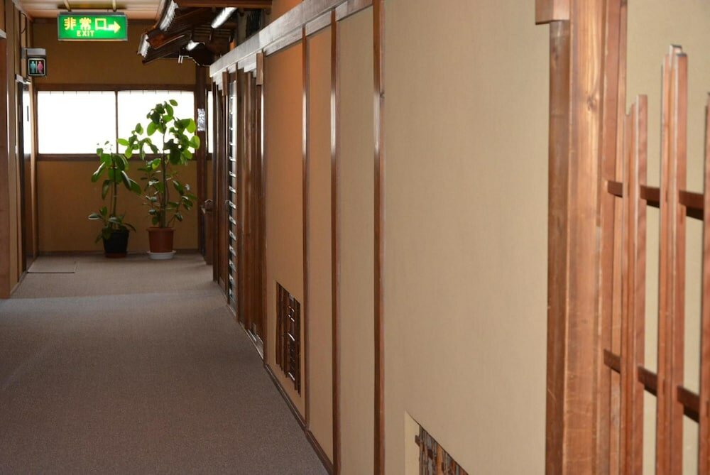 Фото Katsuzakikan