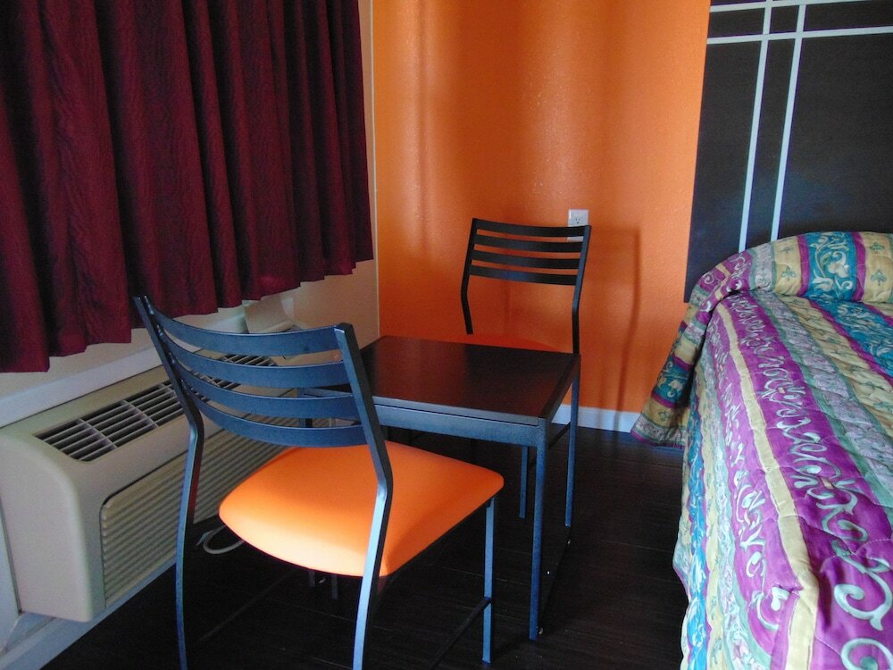 Фото The Heart of Texas Motel