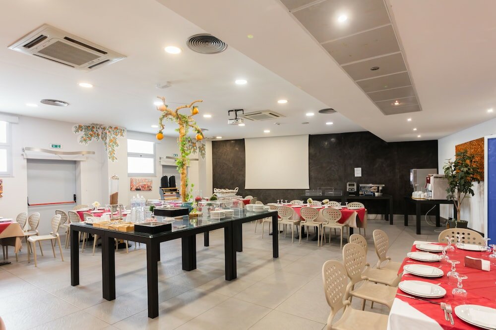 Фото Albergo Athenaeum
