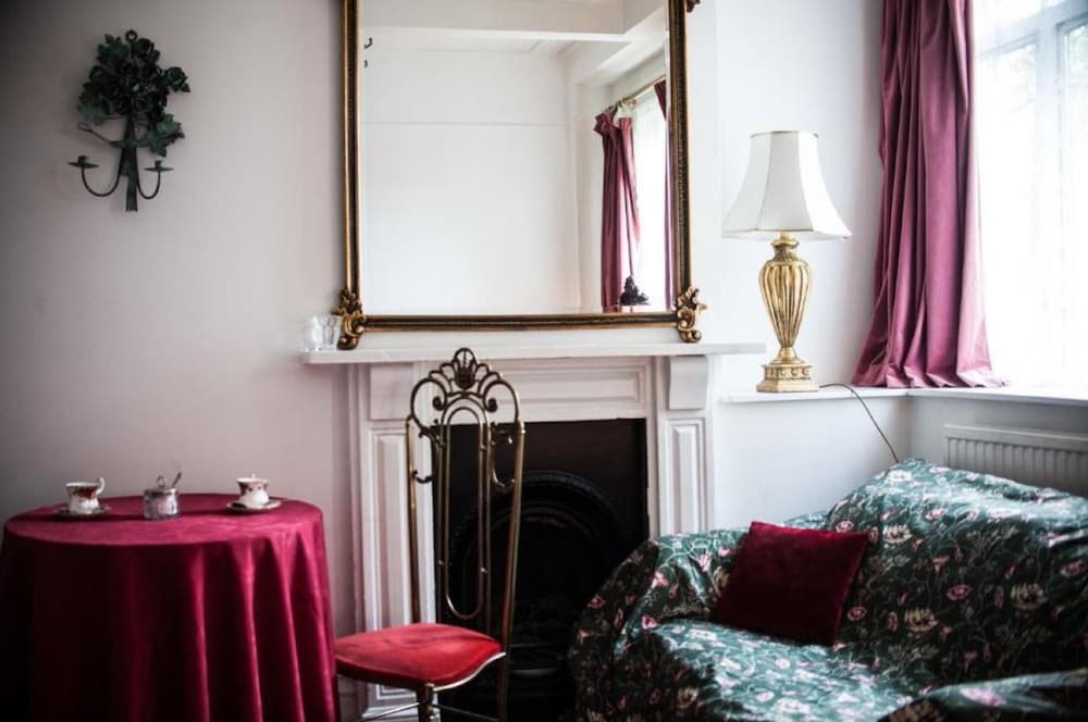 Фото Juliette's Bed and Breakfast