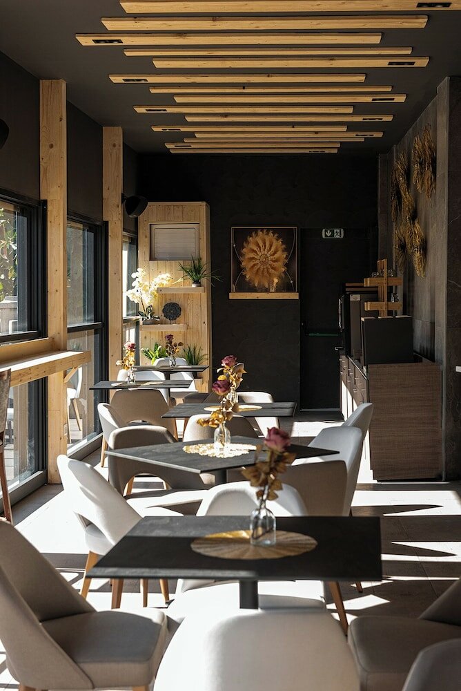 Фото Rise Urban Art Hotel