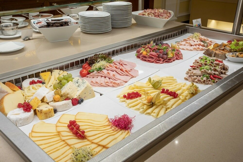 Фото Savoy Westend Hotel