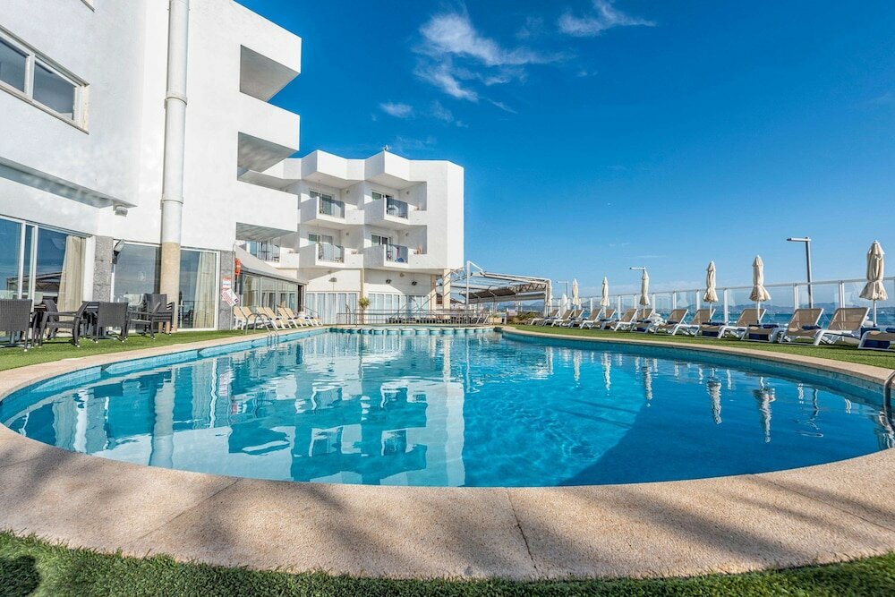 Фото Отель Thb Gran Bahia Hotel and Apartments