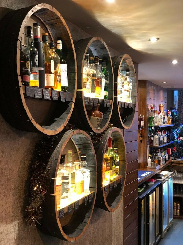 Фото The Waverley Hotel