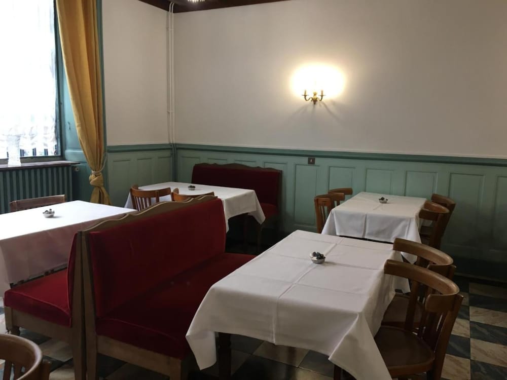 Фото The Old Hotel Ravel