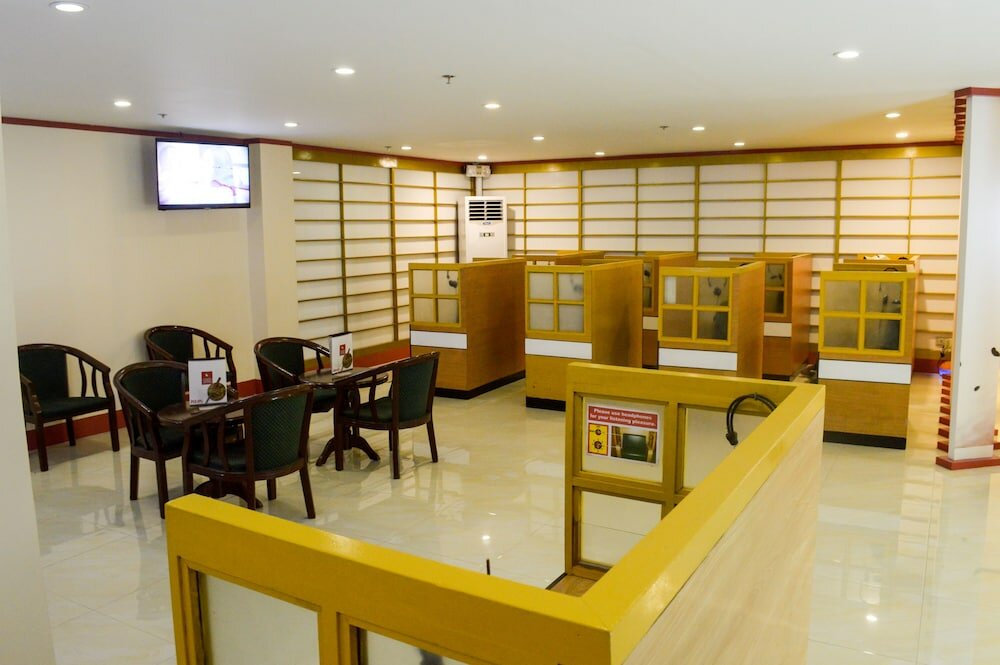 Фото Hotel Sogo Lrt Monumento Station