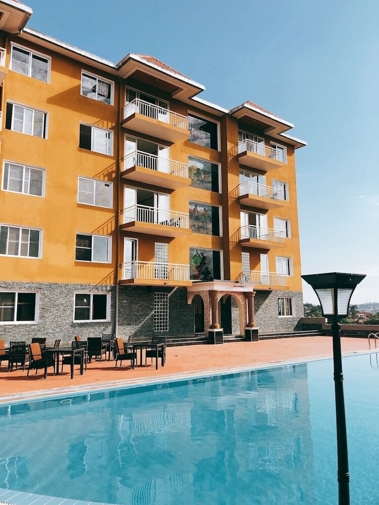 Фото отеля 1