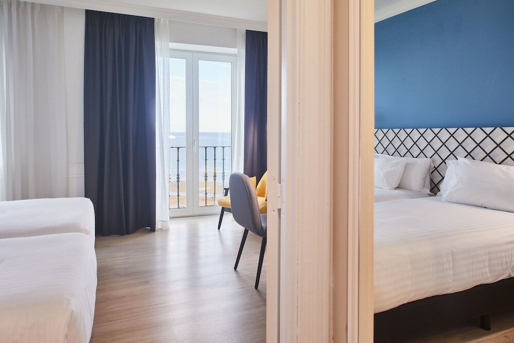 Фото Hotel Silken Rio Santander