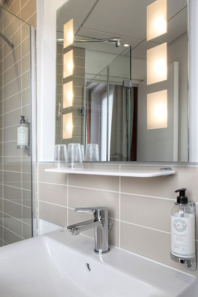 Фото Contact Hotel Alizé Montmartre