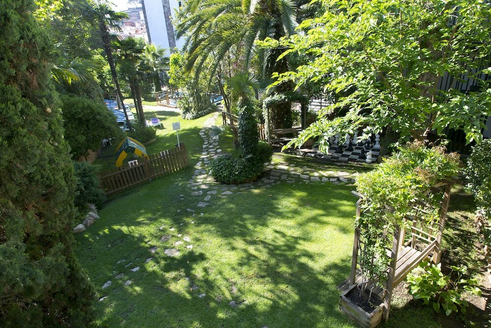 Фото Hotel GHT Neptuno Tossa & VENUS SPA