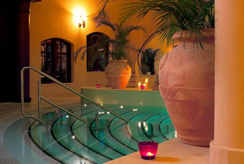 Фото Yachthafenresidenz Hohe Düne