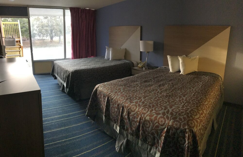 Фото Days Inn by Wyndham Salem