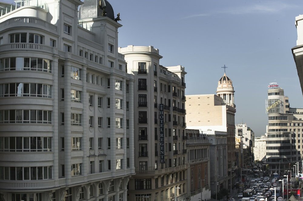 Фото Petit Palace Triball