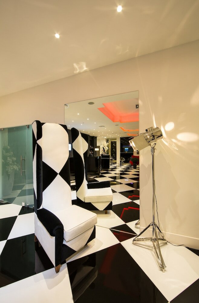 Фото Holiday Inn Express Lisboa Av. Liberdade