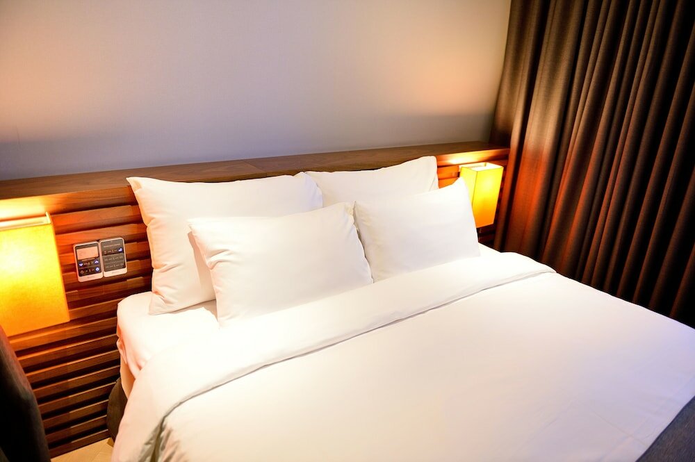 Фото Golden Business Hotel