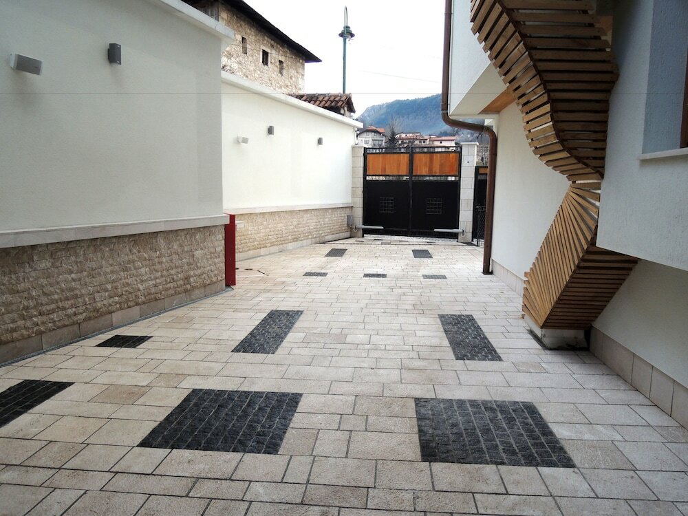 Фото Hotel Aziza