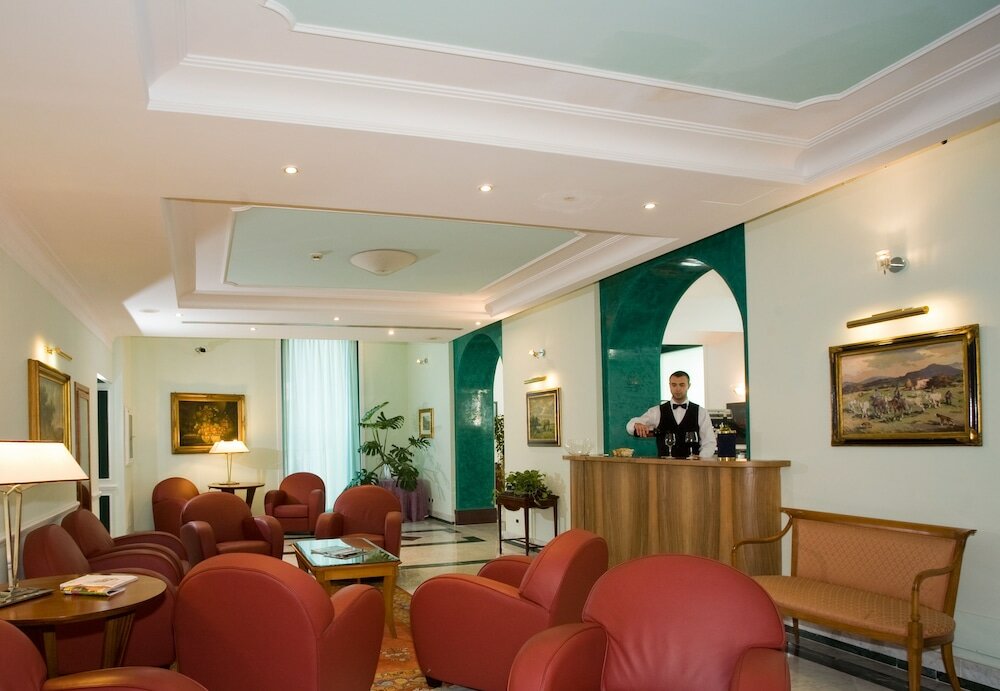 Фото Ateneo Garden Palace