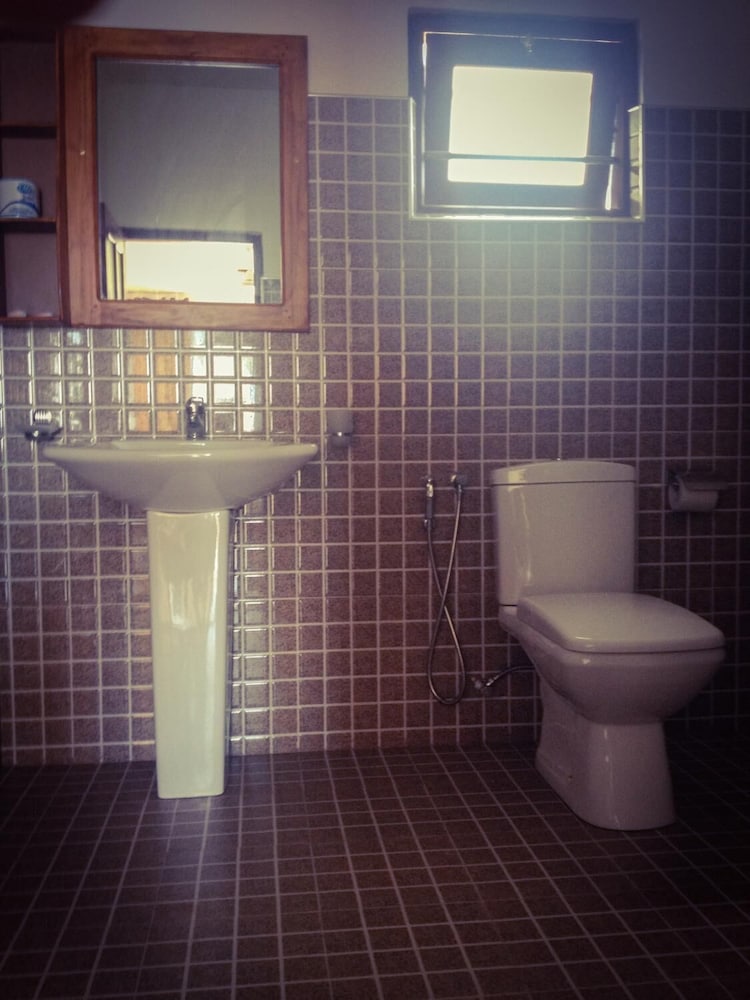 Фото Mirissa Seastar