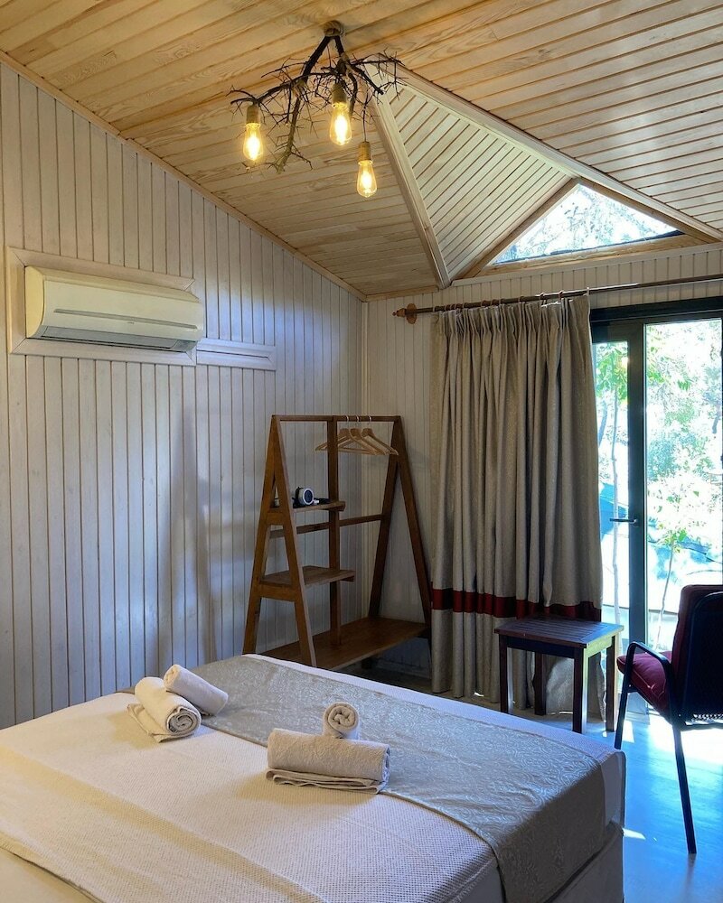 Фото Koala Bungalows