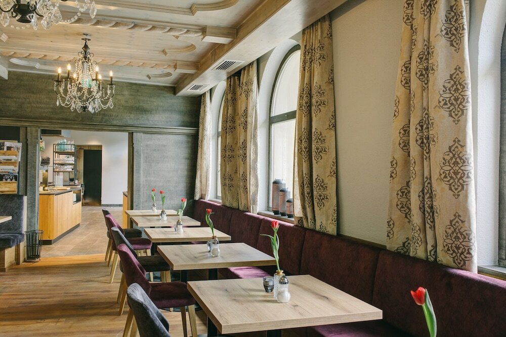 Фото Boutique Hotel im Auracher Löchl