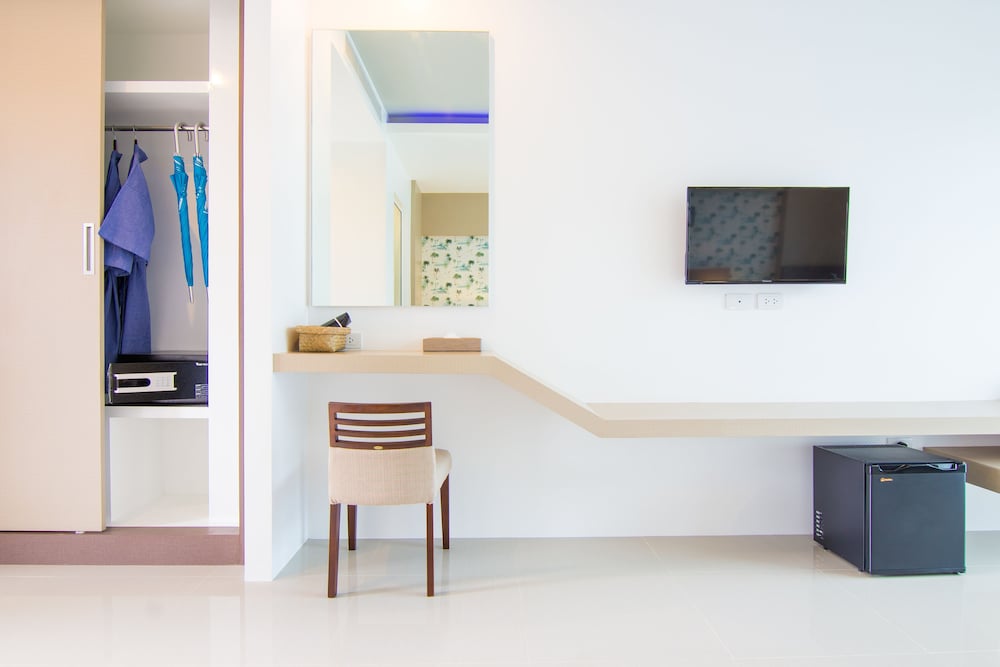 Фото The Phu Beach Hotel