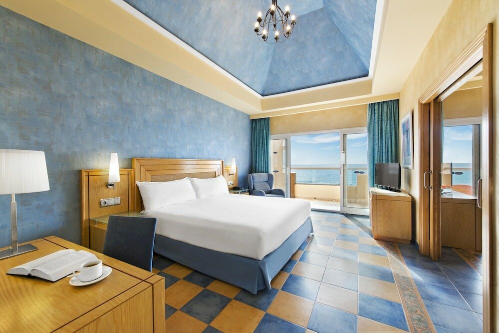 Фото Elba Sara Beach & Golf Resort