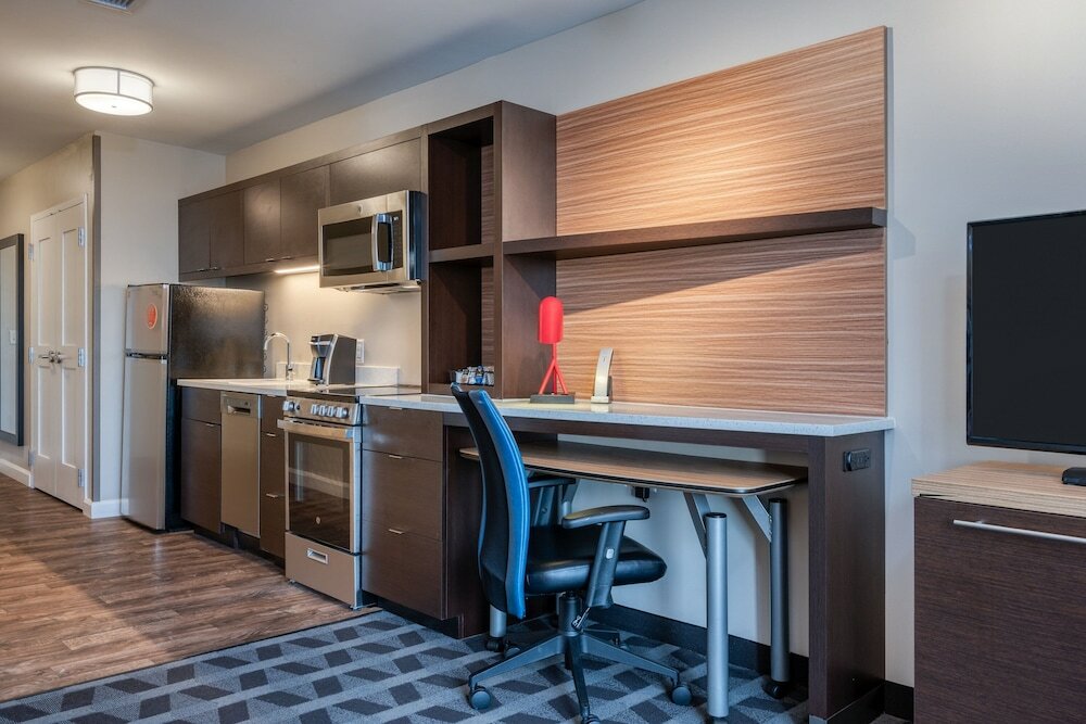 Фото TownePlace Suites by Marriott Indianapolis Airport