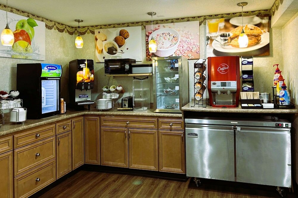 Фото Econo Lodge Grand Forks