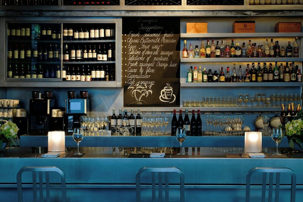 Фото Renaissance Barcelona Fira Hotel