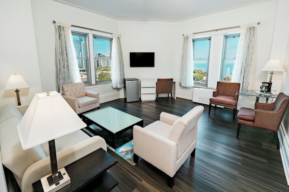 Фото The Congress Plaza Hotel & Convention Center