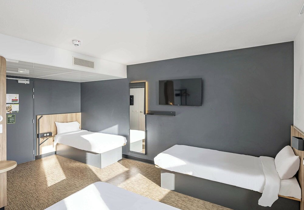 Фото B&b Hotel Bordeaux Bassins à flot