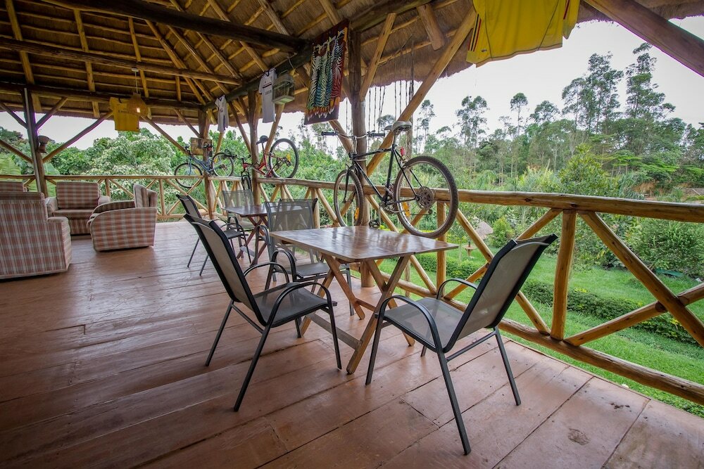 Фото Roots Retreat and Camping Resort