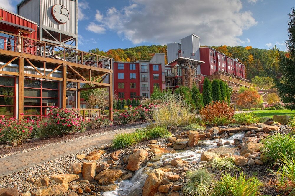 Фото Bear Creek Mountain Resort