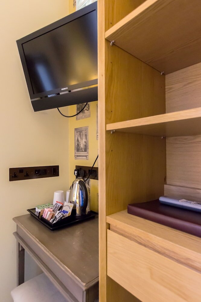 Фото Arosfa Hotel London by Compass Hospitality