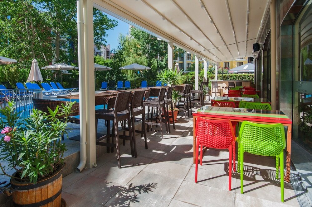 Фото Mariner's Suites