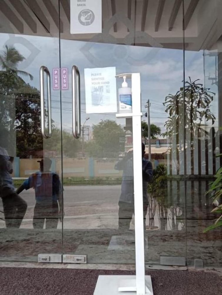 Фото Regalia Inn & Suites