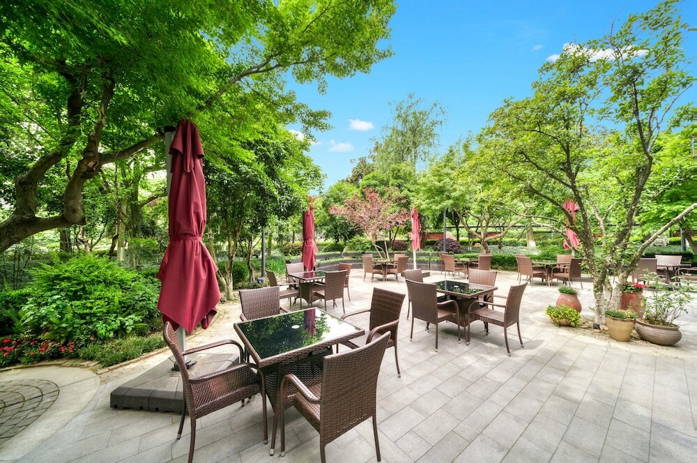 Фото Lakeview Hotel Hangzhou