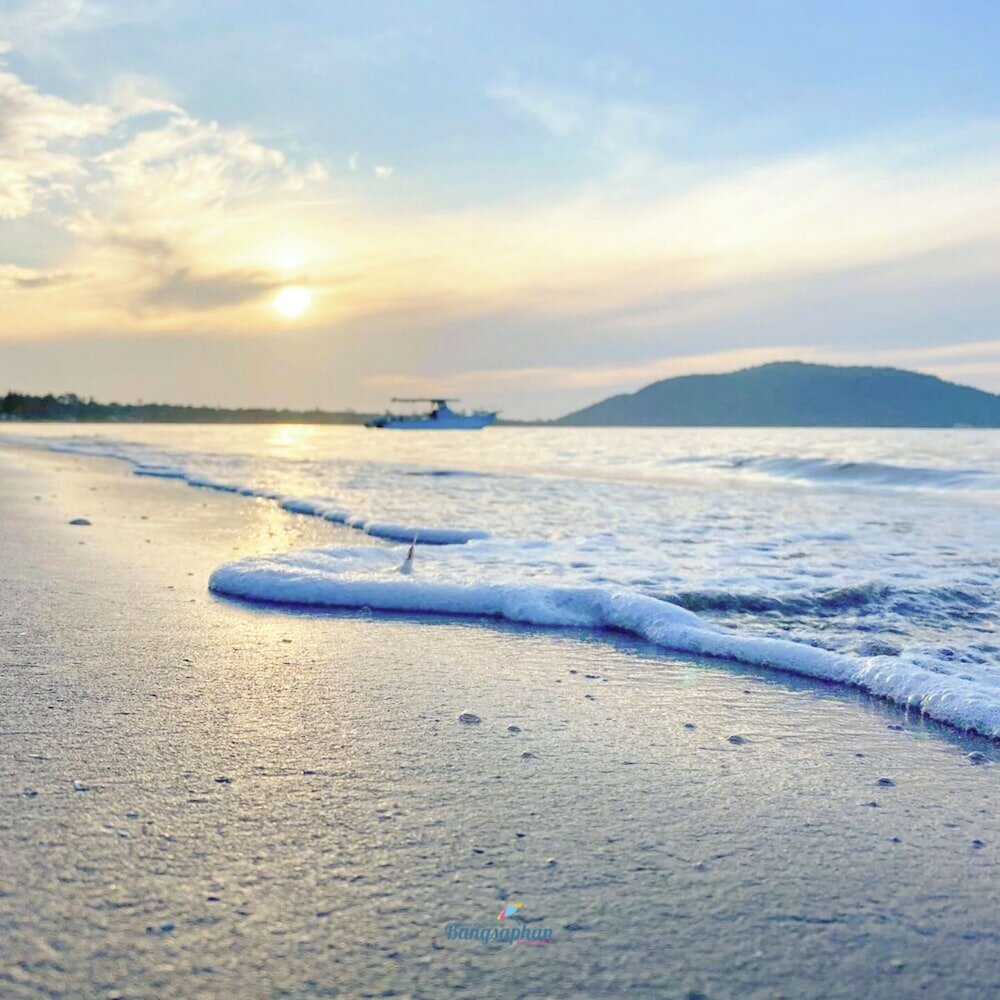 Фото Bang Saphan Resort Hotel