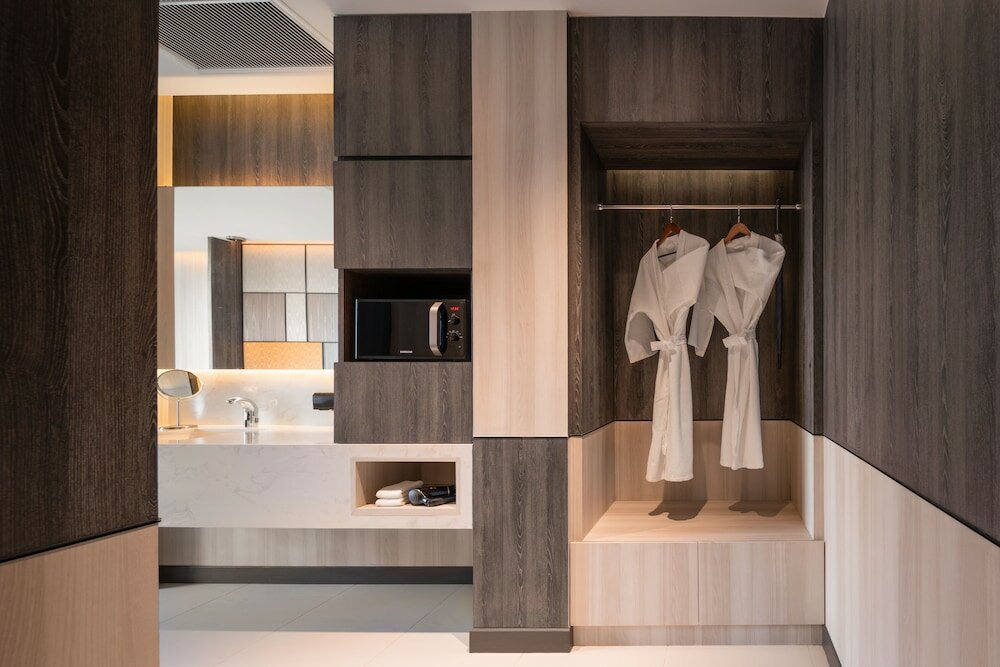 Фото Ramada Plaza by Wyndham Bangkok Sukhumvit 48