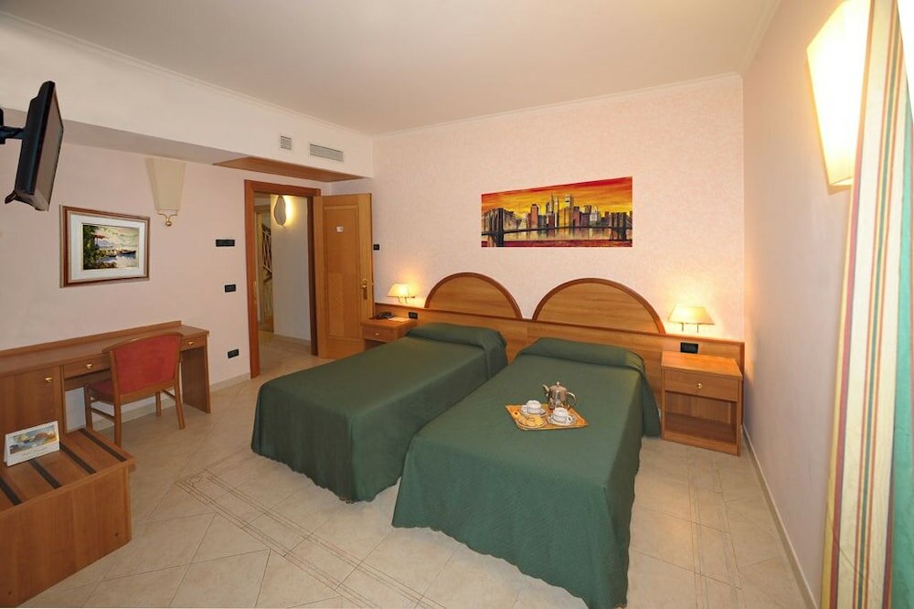 Фото Hotel L'Aquila