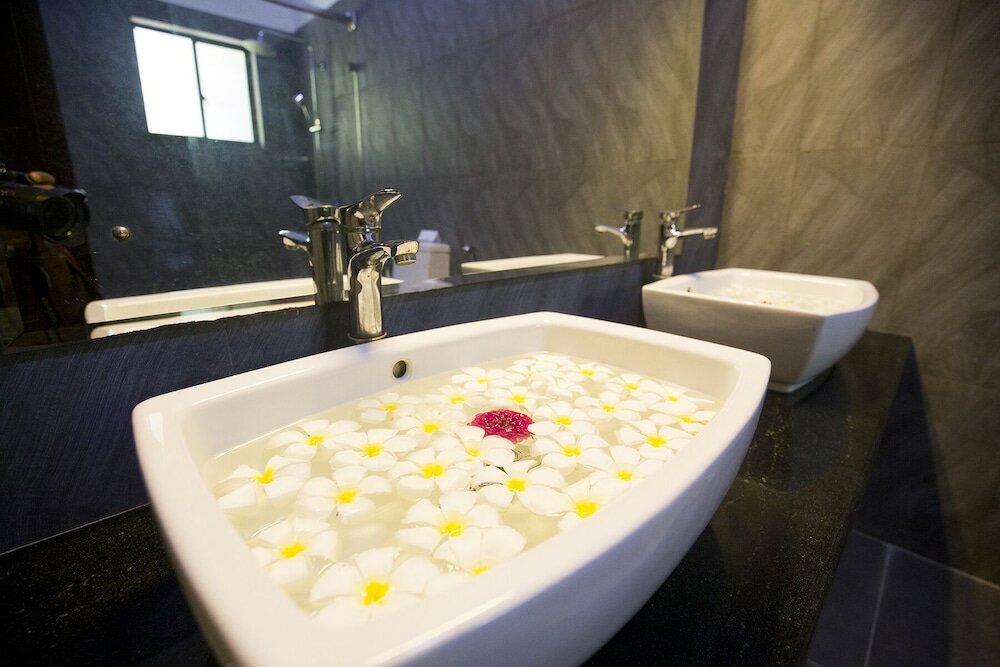 Фото Grand Tamarind Lake